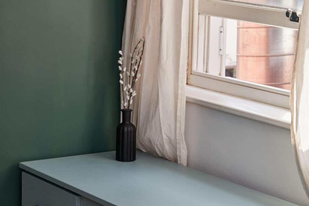 Leeds 3 Bedroom Flat Apartment *